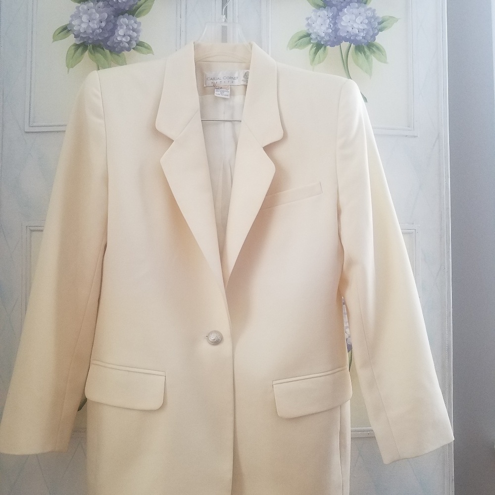 100% Wool Women's Blazer